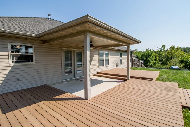 Building Photo - 4800 Burbank Loop