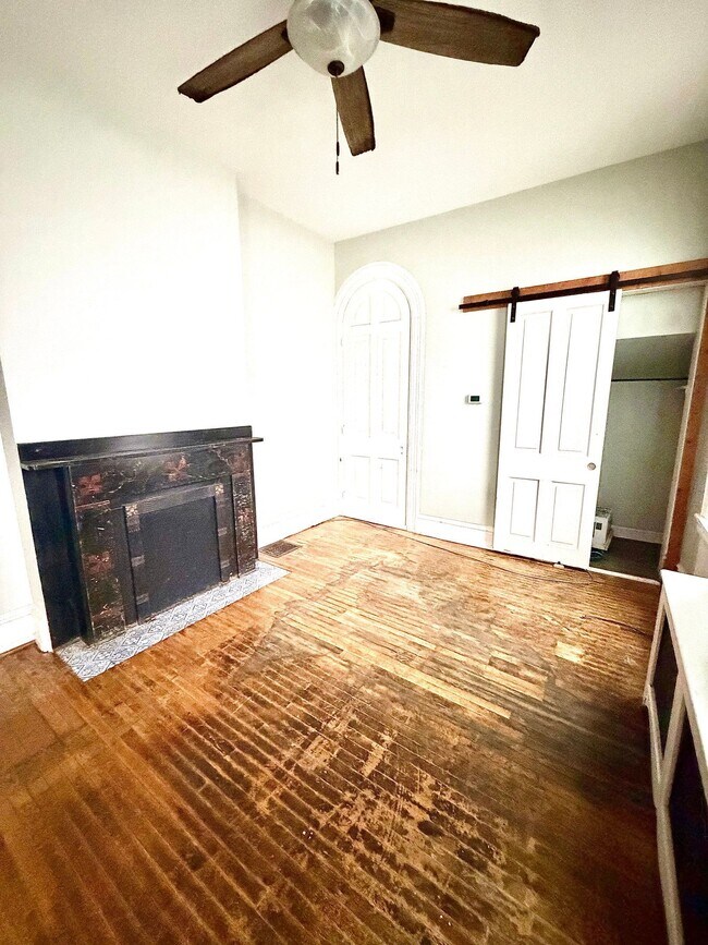 Building Photo - 205 E King St