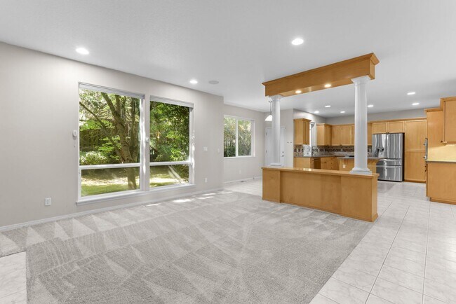 Building Photo - FOR RENT: CORNER LOT, Immaculate, lovely and spacious home - 5 bed, 3 bath + bonus room with 3-ca...