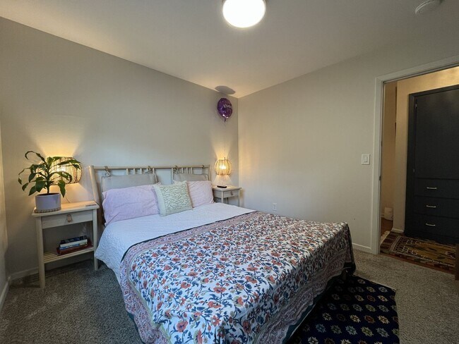 Building Photo - Comfortable Living in Bethany with Two Separate Units, Expansive 0.45-Acre Lot & Versatile Detach...