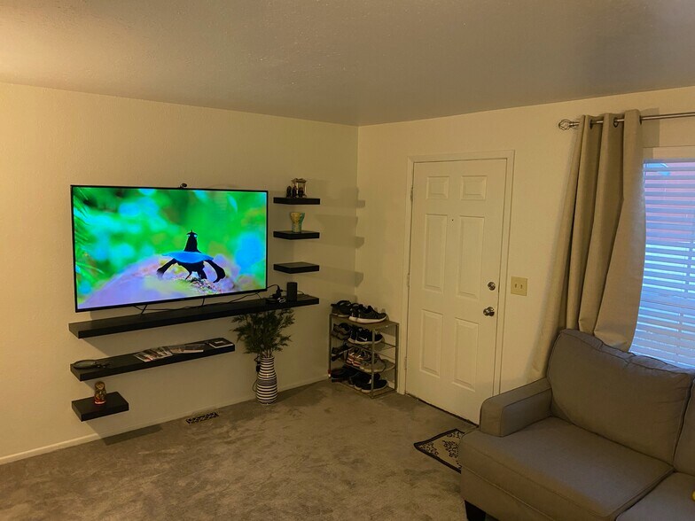 Building Photo - 3936 S 2300 E