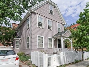 Building Photo - 8 Westerly St