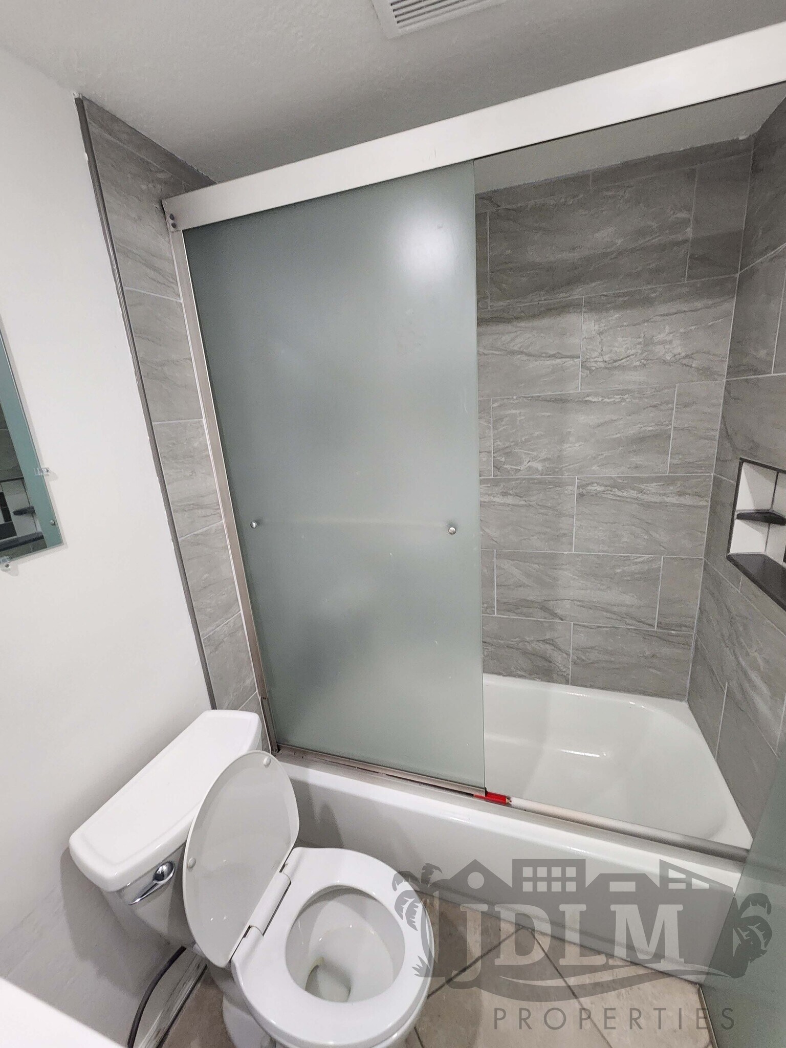 Building Photo - 12515 1st Is