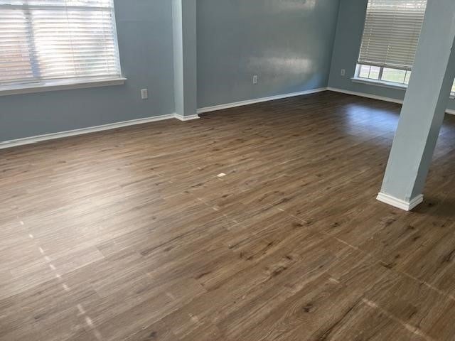 Building Photo - 2063 Greencrest Dr