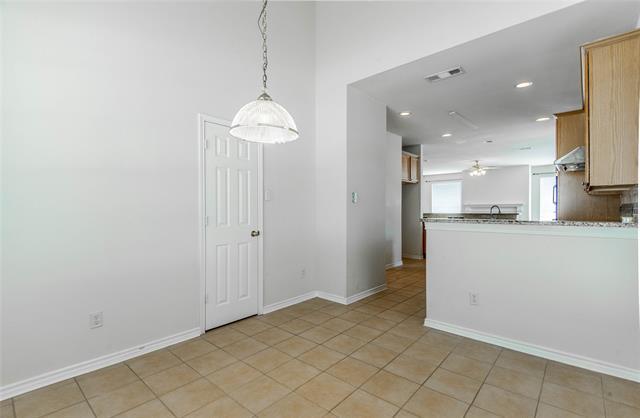 Building Photo - 2013 Westbury Ln