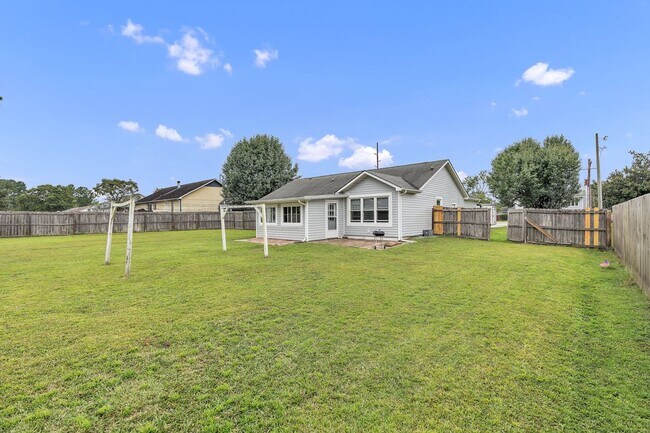 Building Photo - 295 Riggs Rd