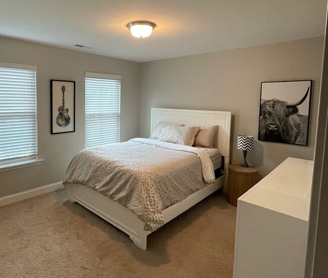 Building Photo - 30 Summit Point