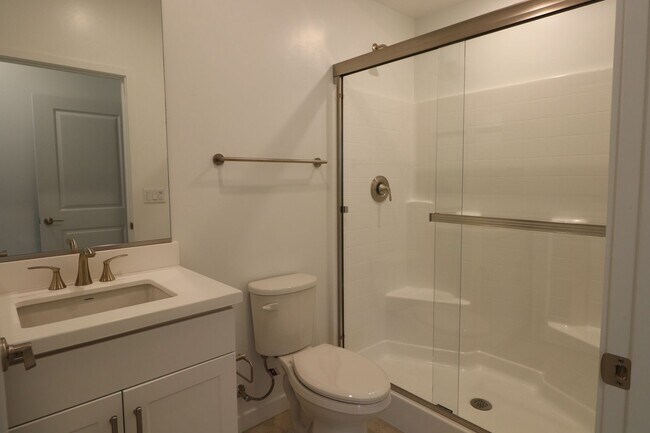 Building Photo - 1713 River Vis