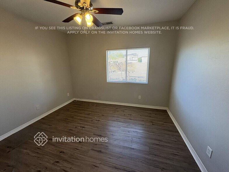 Building Photo - 29422 W Whitton Ave