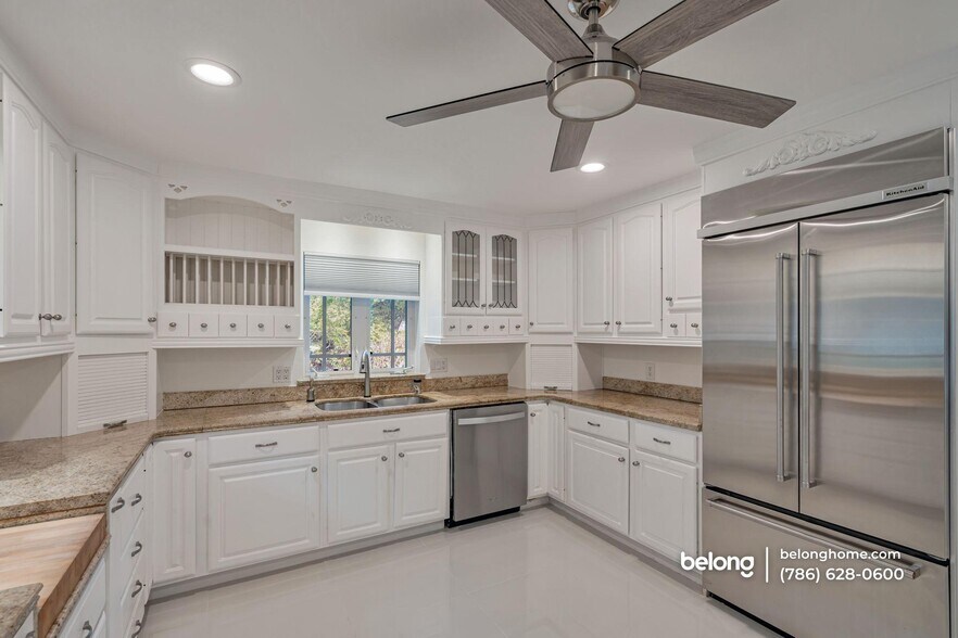 Building Photo - 6235 4th St