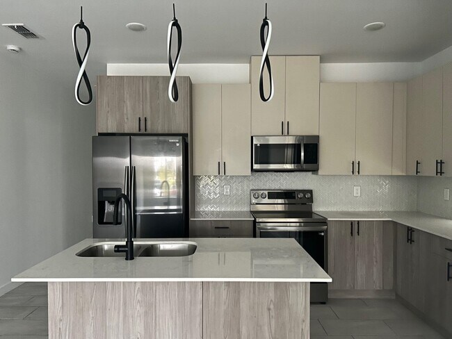 Building Photo - 8218 Casa Verde Rd