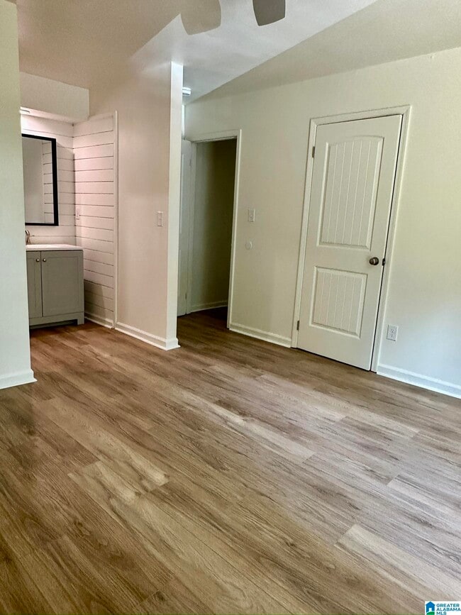 Building Photo - 2413 Pentland Dr