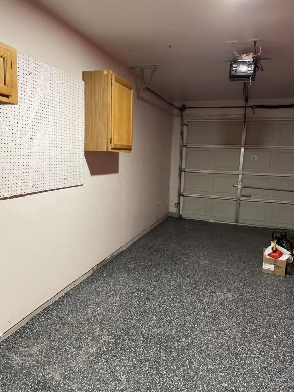 Building Photo - 2211 Garrett Dr