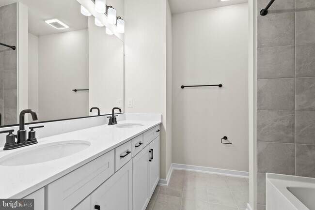 Building Photo - 6244 Folly Ln