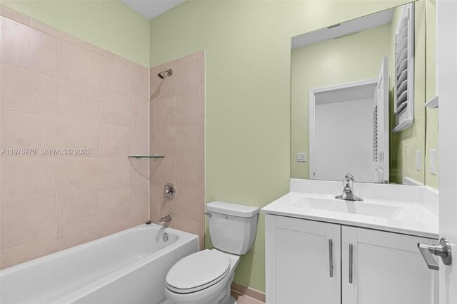 Building Photo - 1467 SE 26th Rd