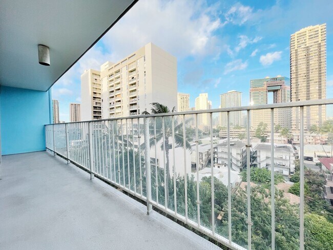 Building Photo - Versatile Waikiki 2-Bedroom, 2-Bath Condo with 1 Parking