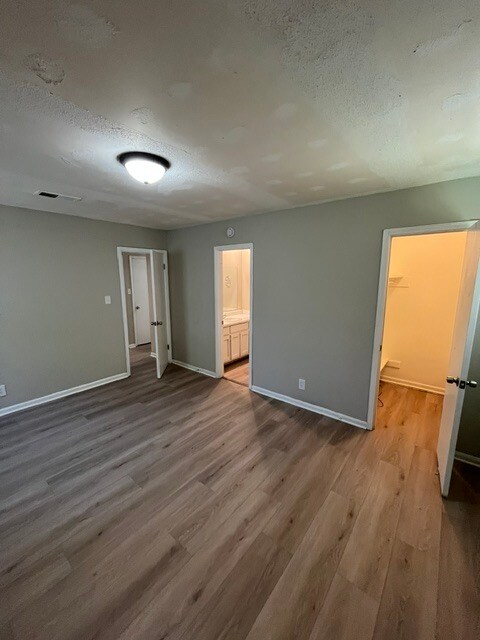Building Photo - 5255 Greenwood Ter