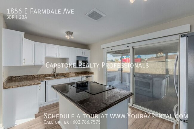 Building Photo - 1856 E Farmdale Ave