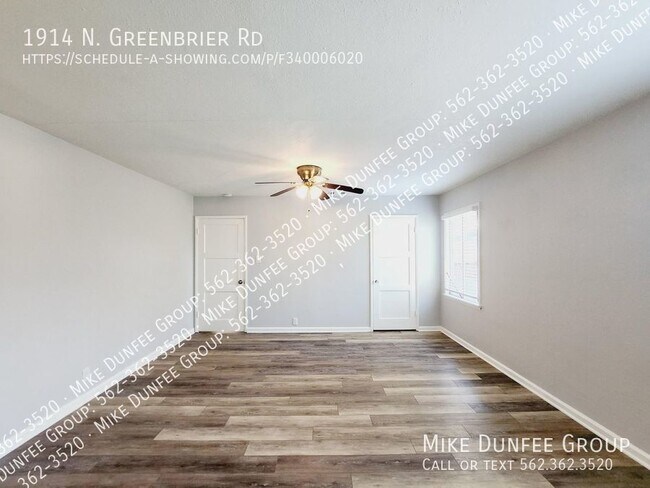 Building Photo - 1914 N Greenbrier Rd