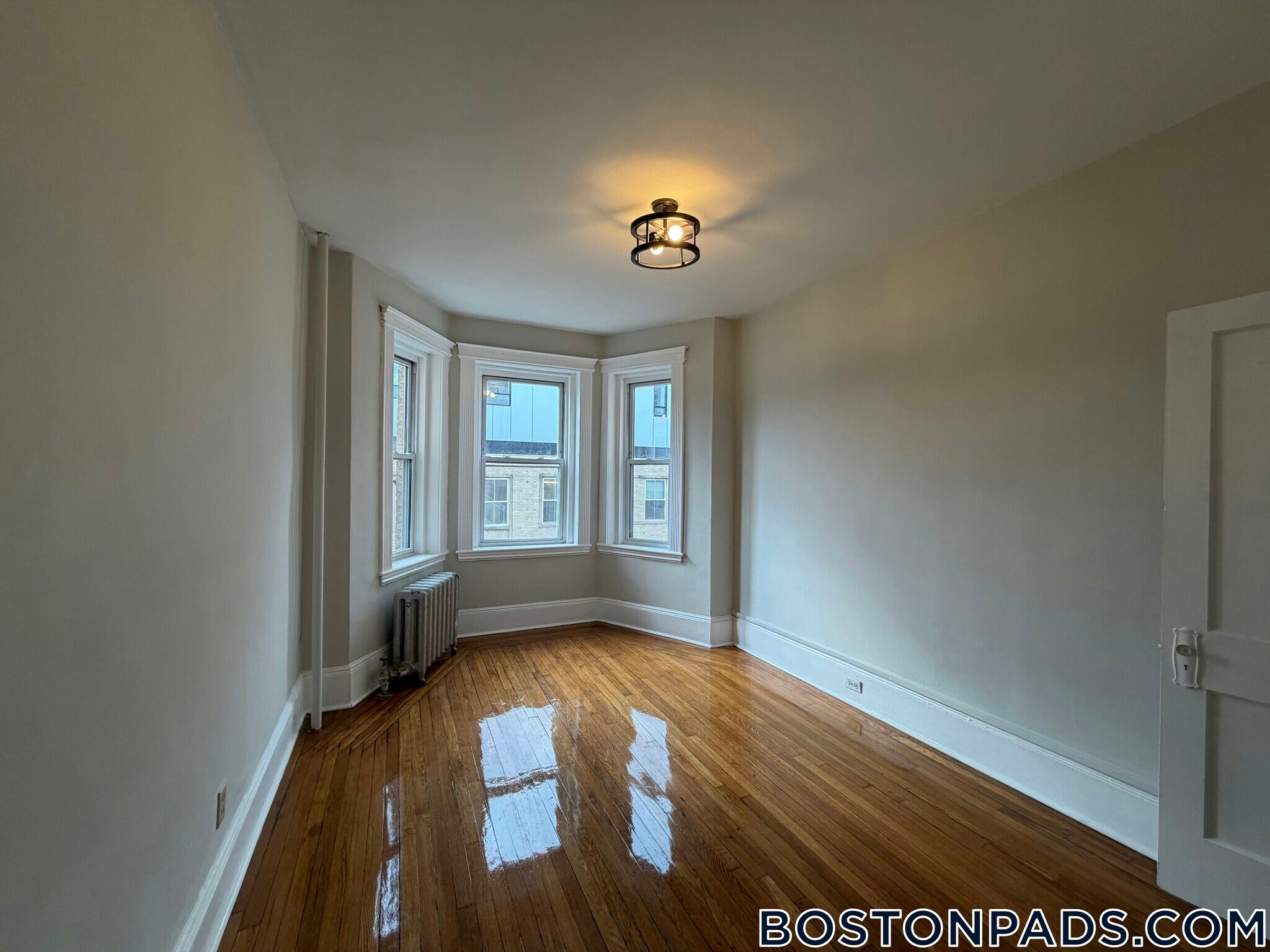 Building Photo - 38 Hemenway St