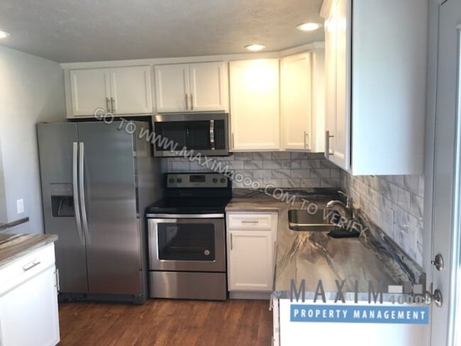 Building Photo - 121 Orchard Ave