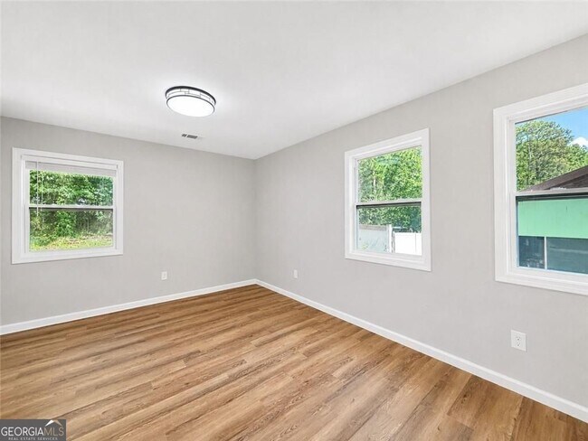 Building Photo - 1639 Bridgeport Dr NW