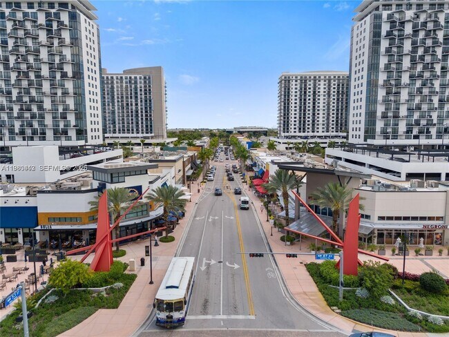 Building Photo - 5300 Paseo Blvd