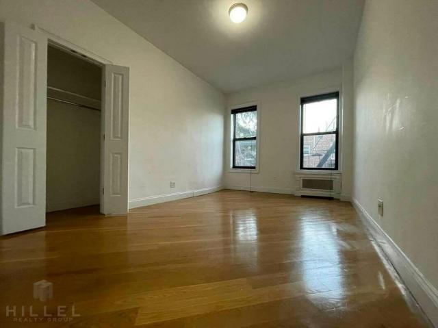 Building Photo - 1 bedroom in ASTORIA NY 11105