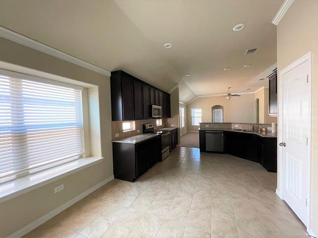 Building Photo - 4709 River Edge Pl