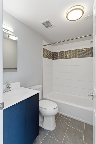 Building Photo - 160 Lafayette St