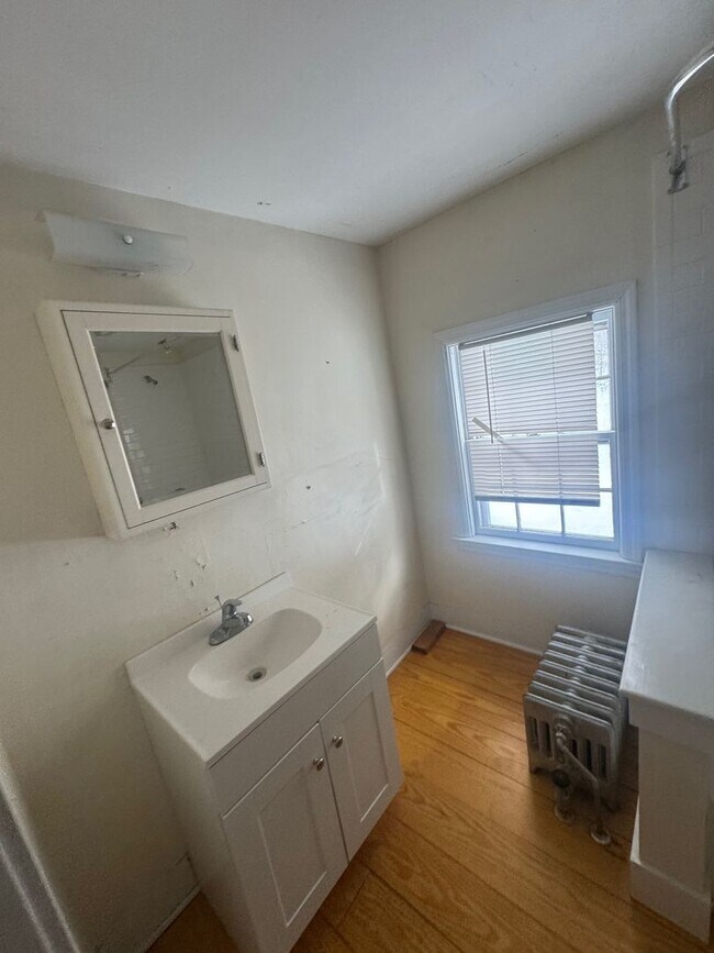 Building Photo - Millerton