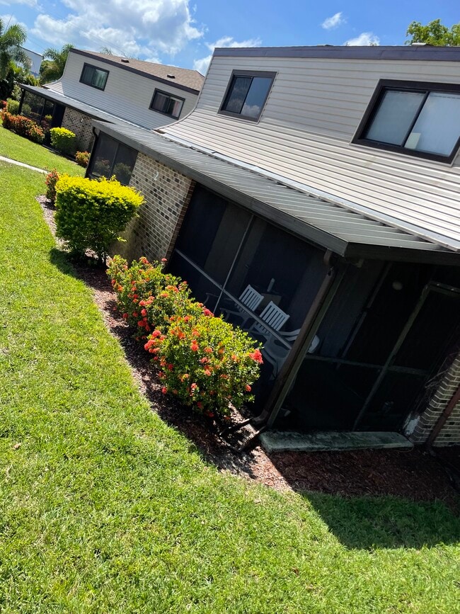 Building Photo - 7206 Cypress Dr