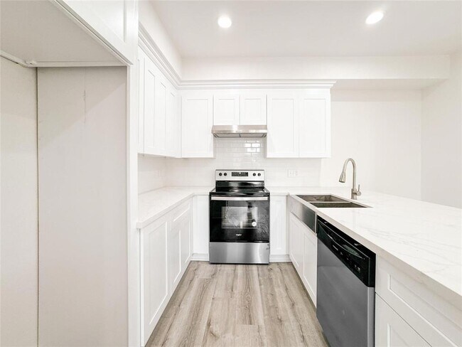 Building Photo - 11514 Courtshire Dr
