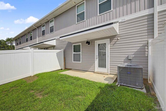 Building Photo - 9055 Golden Eye Dr