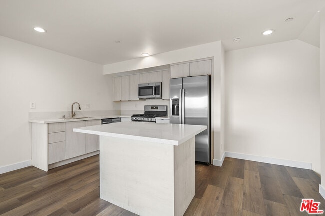 Building Photo - 2525 Hauser Blvd