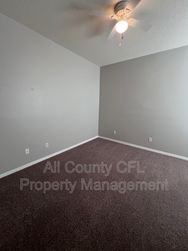 Building Photo - 2740 Oakwater Dr