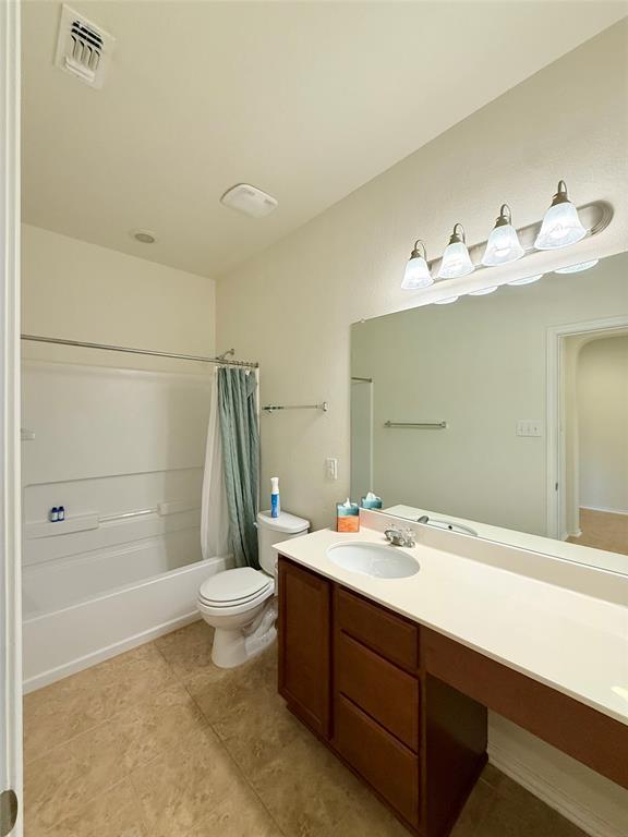 Building Photo - 1140 Yellow Iris Rd