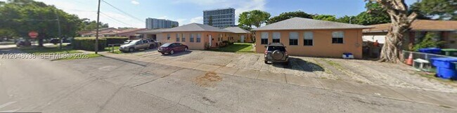 Building Photo - 2926 SW 26th St