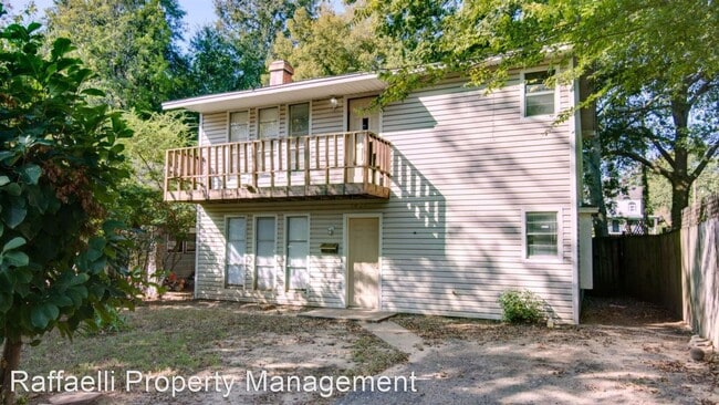 Primary Photo - 3 br, 2 bath House - 1021 Locust St