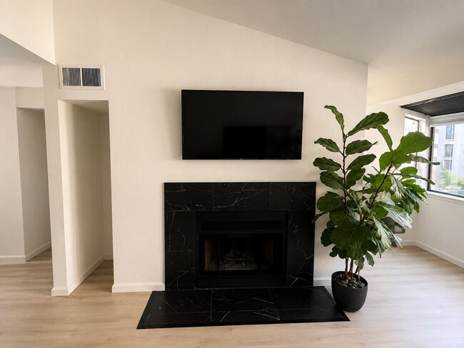 Building Photo - 1814 K St