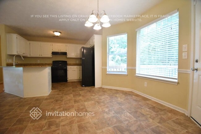 Building Photo - 210 Lakefront Dr