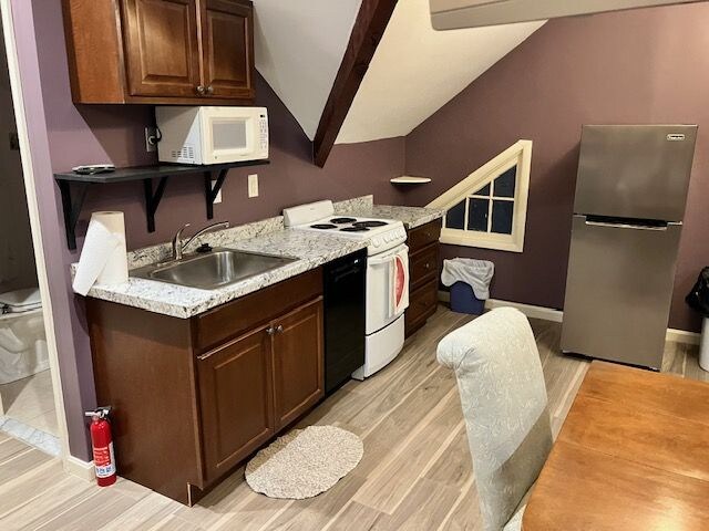 Building Photo - 7514 Norwood Ave