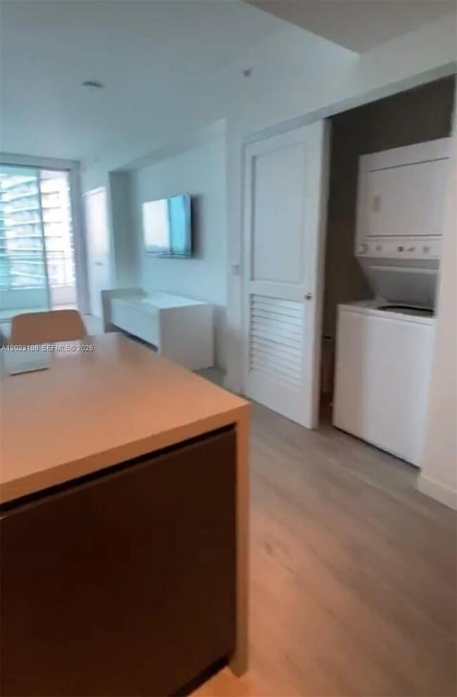 Building Photo - 1080 Brickell Ave