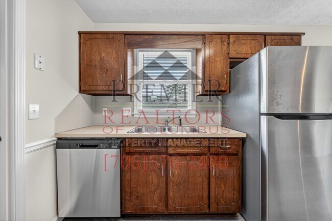 Building Photo - 6788 Mitchell Ridge Dr