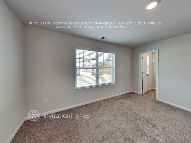 Building Photo - 6006 Foggy Btm Cir