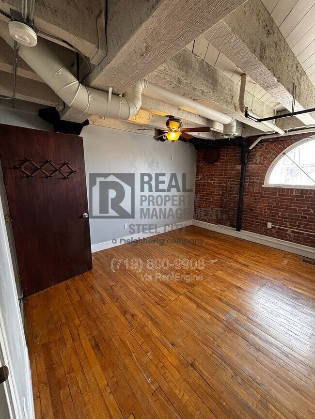 Building Photo - 201 Lamkin St