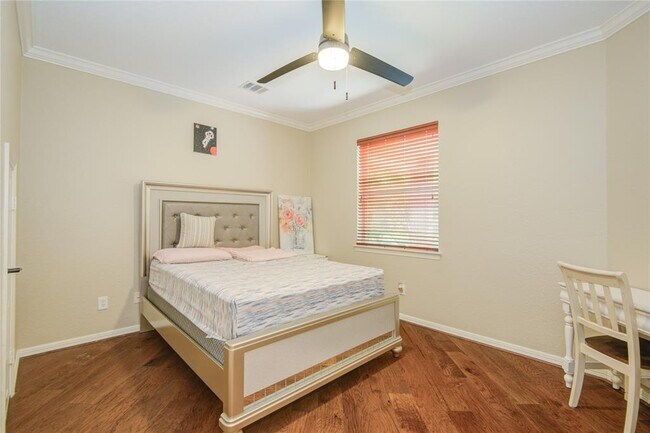 Building Photo - 22315 Claysprings Ln