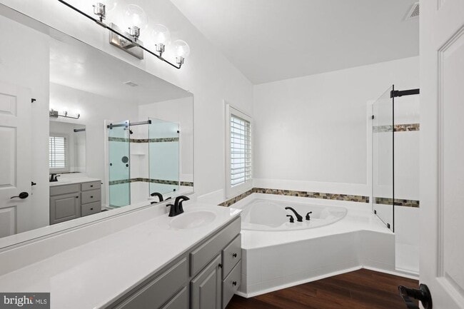 Building Photo - 14290 Wythridge Way