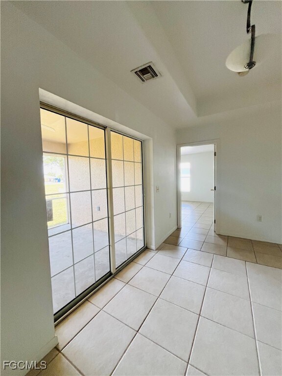 Building Photo - 3018 SE Santa Barbara Pl