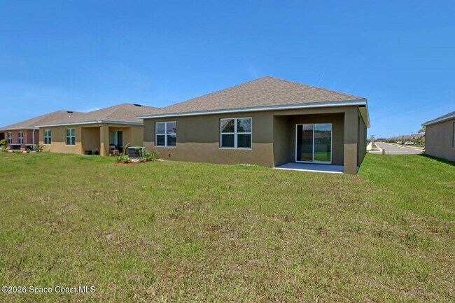 Building Photo - 1422 McFarland Dr